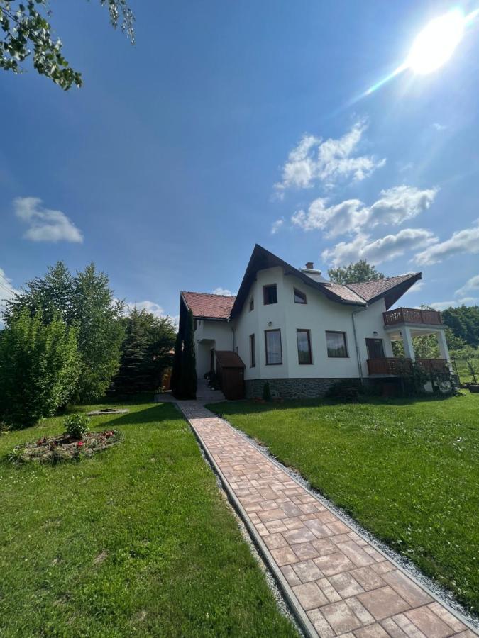 Отель Casa Lacul Mierlei Совата Экстерьер фото